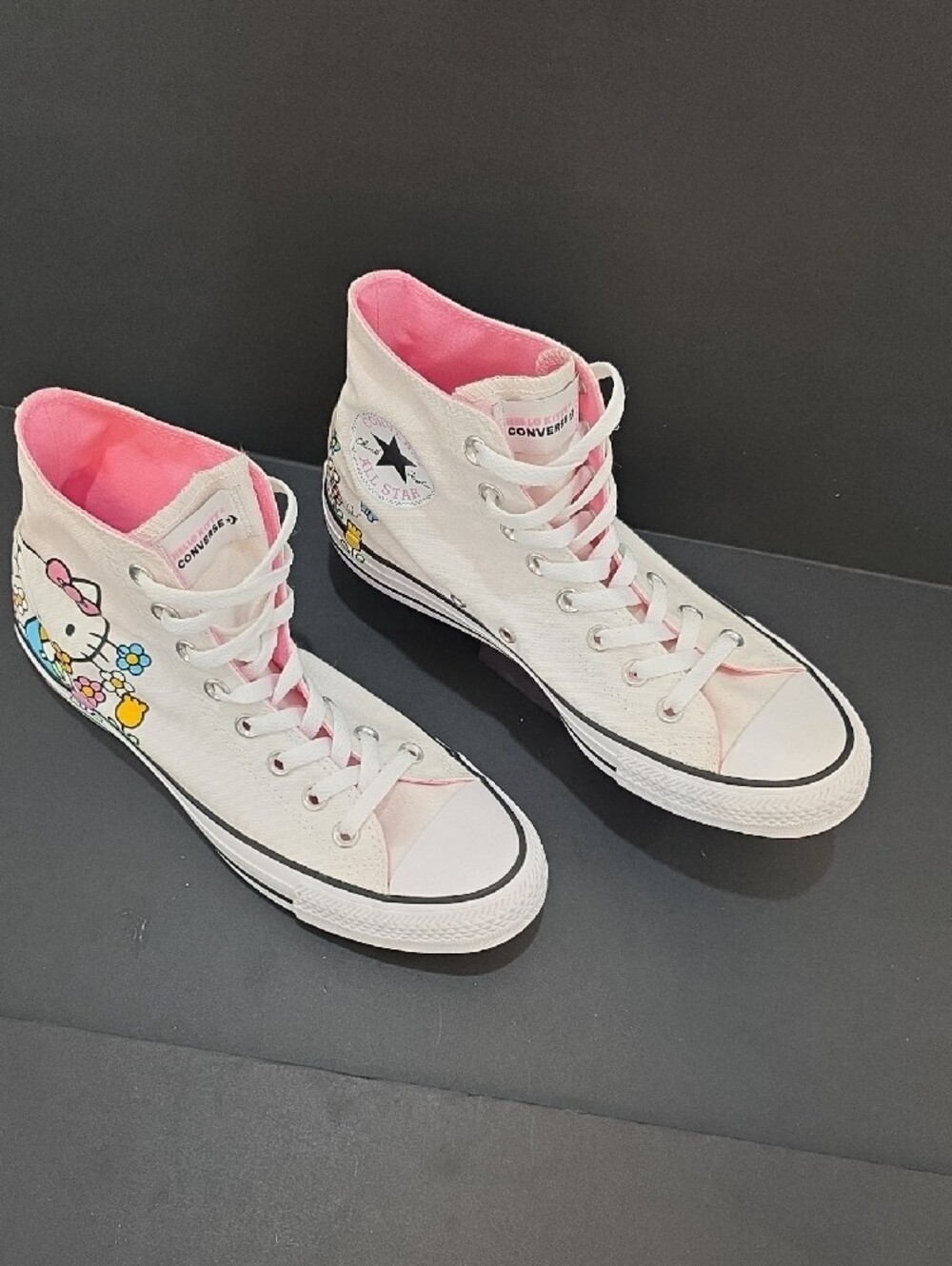 Converse All Star Women's Pink & White Hello Kitty High Top Sneakers Size 9 NWT - Picture 3 of 12